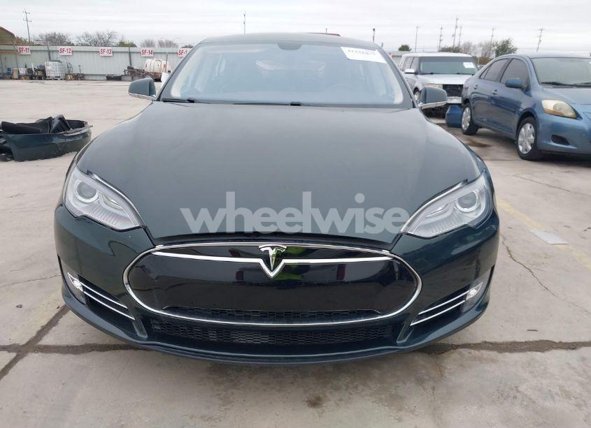 Photo 12 of 2014 Tesla Model S (VIN 5YJSA1S1XEFP53304)