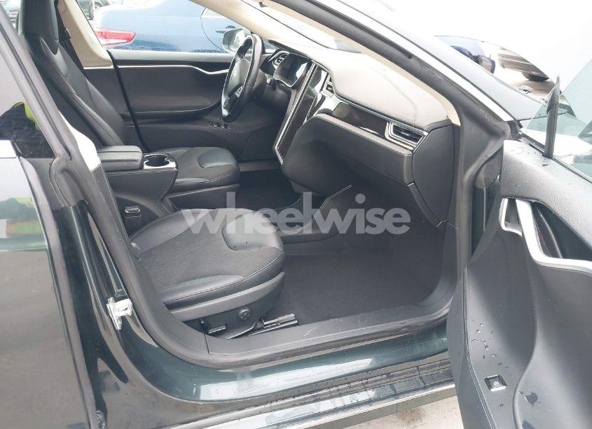 Photo 5 of 2014 Tesla Model S (VIN 5YJSA1S1XEFP53304)