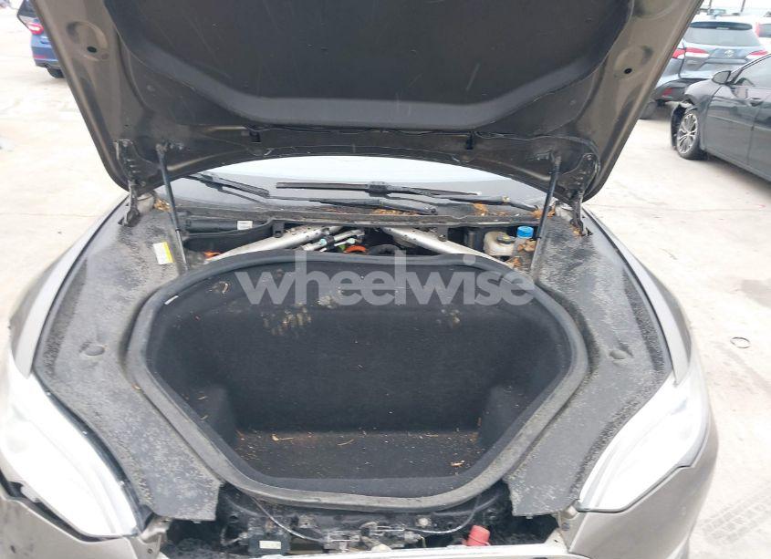 Photo 10 of 2015 Tesla Model S 70D/85D/P85D (VIN 5YJSA1S24FF087048)