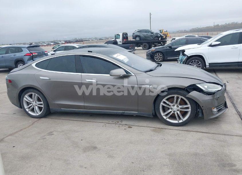 Photo 13 of 2015 Tesla Model S 70D/85D/P85D (VIN 5YJSA1S24FF087048)