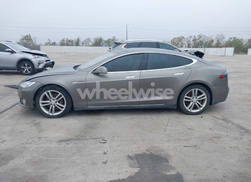 Photo 14 of 2015 Tesla Model S 70D/85D/P85D (VIN 5YJSA1S24FF087048)