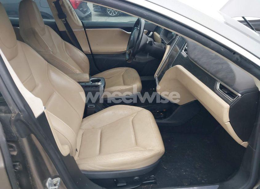 Photo 5 of 2015 Tesla Model S 70D/85D/P85D (VIN 5YJSA1S24FF087048)