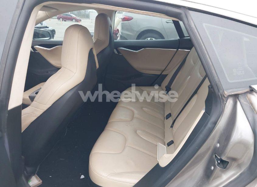 Photo 8 of 2015 Tesla Model S 70D/85D/P85D (VIN 5YJSA1S24FF087048)