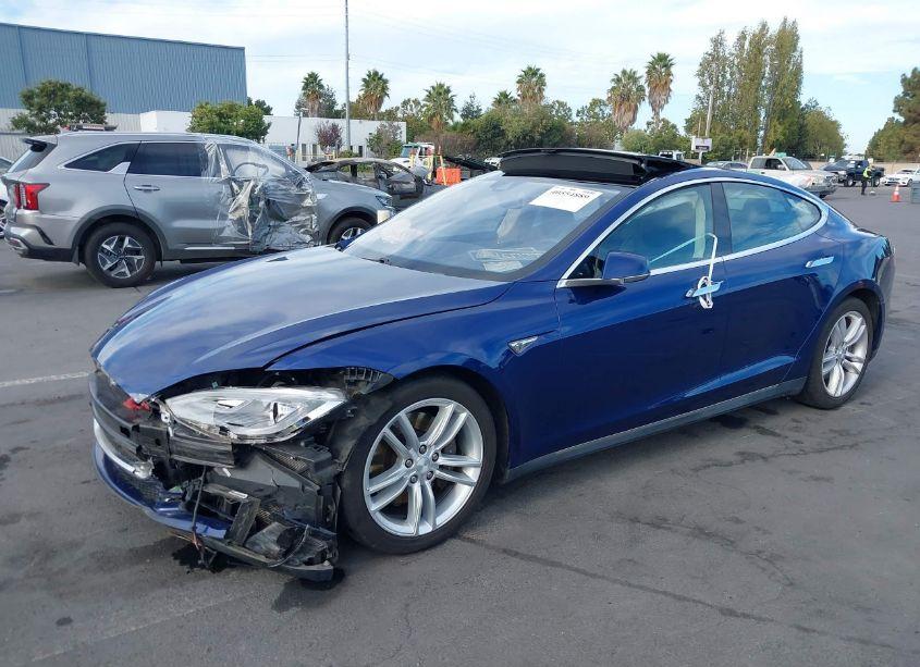 Photo 2 of 2015 Tesla Model S 70D/85D/P85D (VIN 5YJSA1S28FF095010)