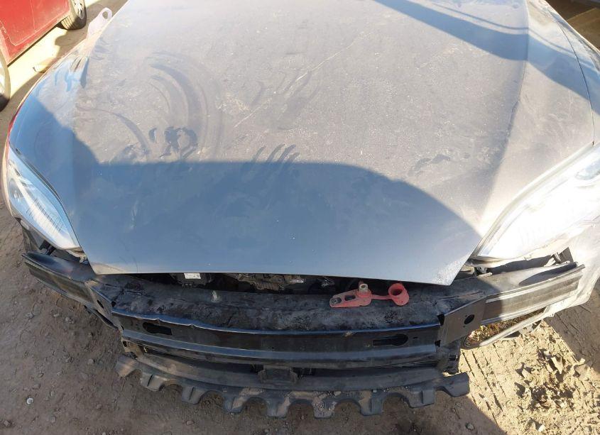 Photo 6 of 2015 Tesla Model S 70D/85D/P85D (VIN 5YJSA1S28FF095962)