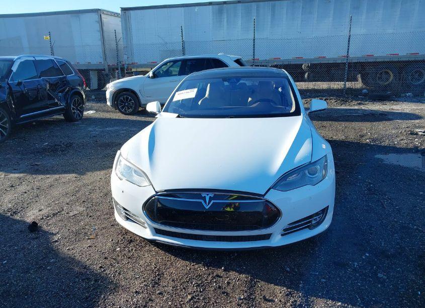 Photo 11 of 2015 Tesla Model S 70D/85D/P85D (VIN 5YJSA1S29FF099373)