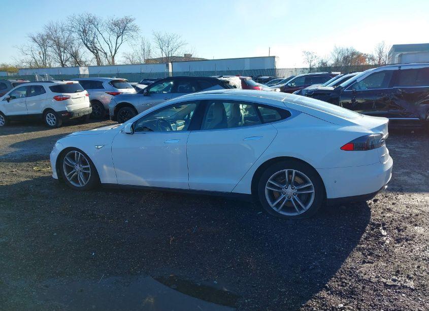 Photo 13 of 2015 Tesla Model S 70D/85D/P85D (VIN 5YJSA1S29FF099373)