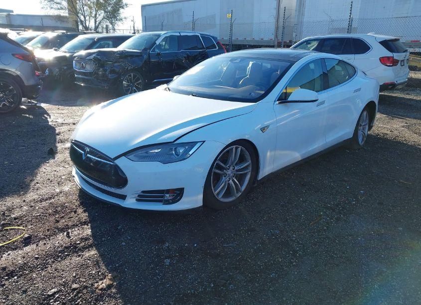 Photo 2 of 2015 Tesla Model S 70D/85D/P85D (VIN 5YJSA1S29FF099373)