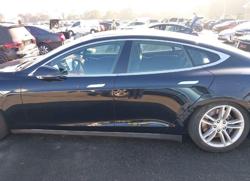 Photo 14 of 2015 Tesla Model S 70D/85D/P85D (VIN 5YJSA4H22FF094055)