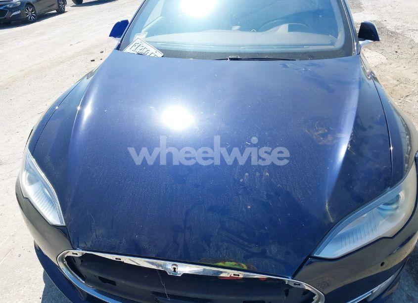 Photo 10 of 2015 Tesla Model S 70D/85D/P85D (VIN 5YJSA4H23FFP75941)