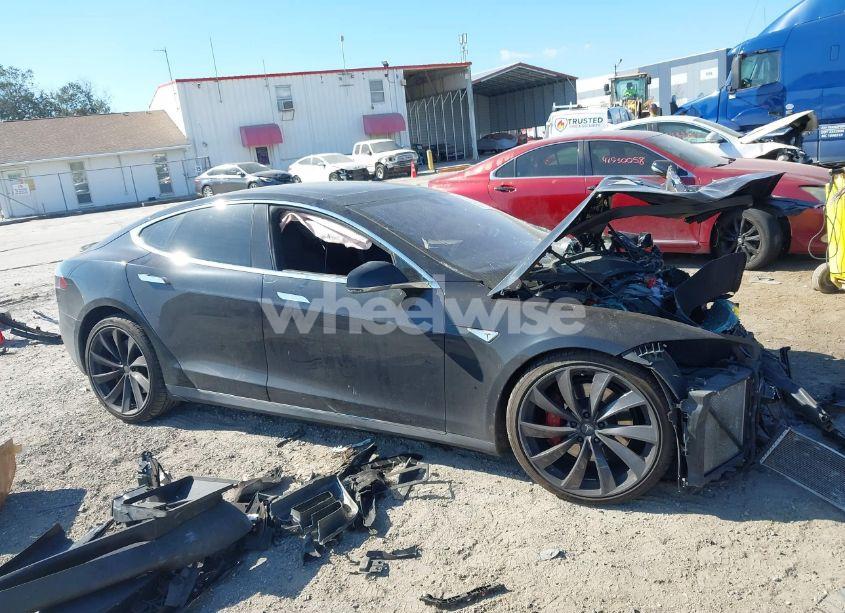 Photo 13 of 2015 Tesla Model S 85D/P85D (VIN 5YJSA4V45FF097442)