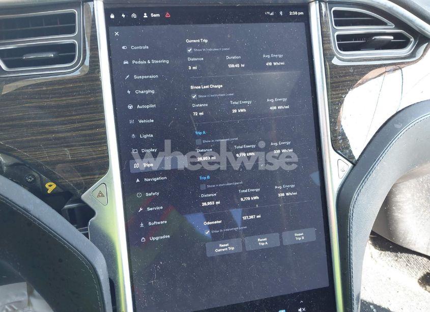 Photo 7 of 2015 Tesla Model S 85D/P85D (VIN 5YJSA4V45FF097442)