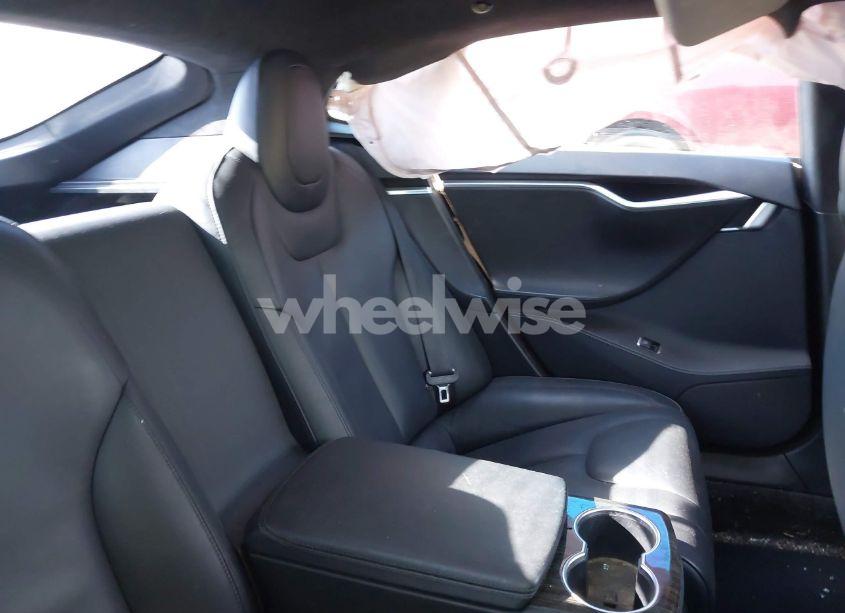 Photo 8 of 2015 Tesla Model S 85D/P85D (VIN 5YJSA4V45FF097442)