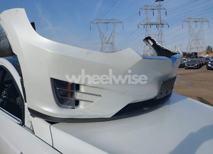 Photo 11 of 2018 Tesla Model X 100D/75D/P100D (VIN 5YJXCAE21JF087156)