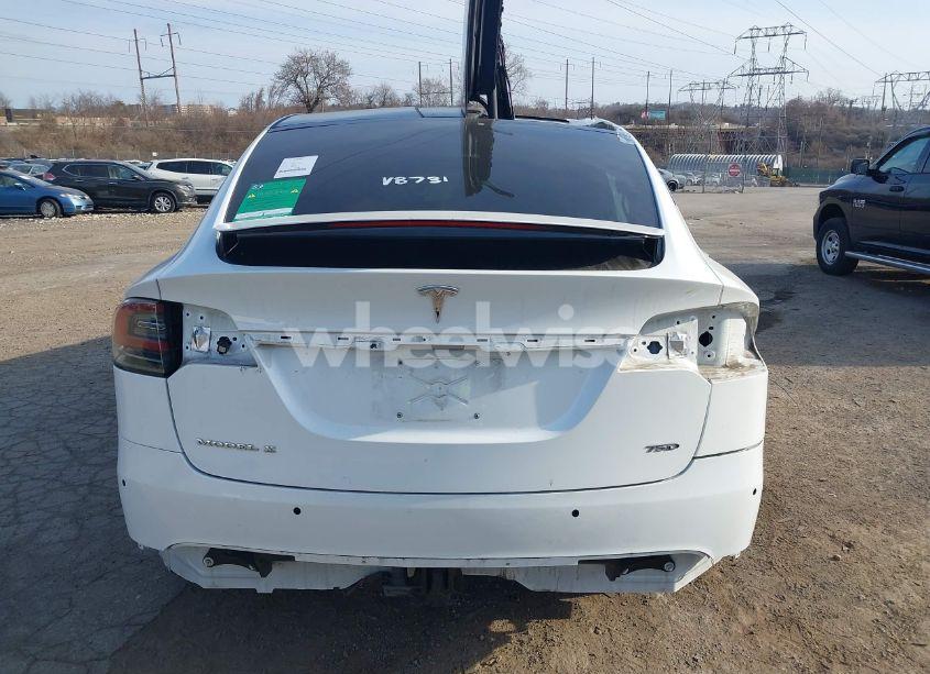 Photo 16 of 2018 Tesla Model X 100D/75D/P100D (VIN 5YJXCAE21JF087156)