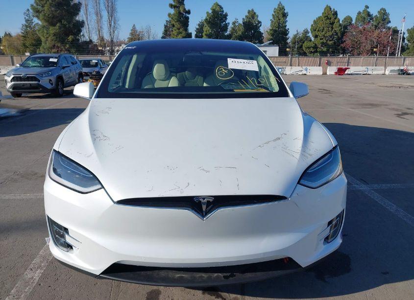 Photo 12 of 2018 Tesla Model X 100D/75D/P100D (VIN 5YJXCAE23JF138155)