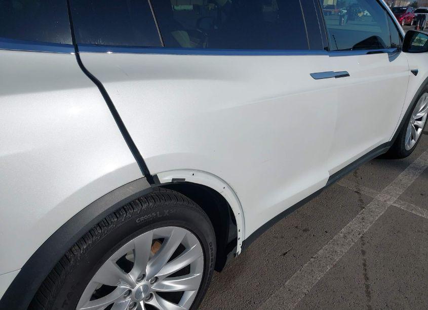 Photo 19 of 2018 Tesla Model X 100D/75D/P100D (VIN 5YJXCAE23JF138155)