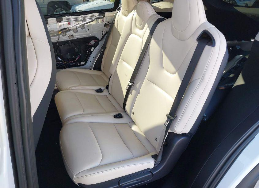 Photo 8 of 2018 Tesla Model X 100D/75D/P100D (VIN 5YJXCAE23JF138155)