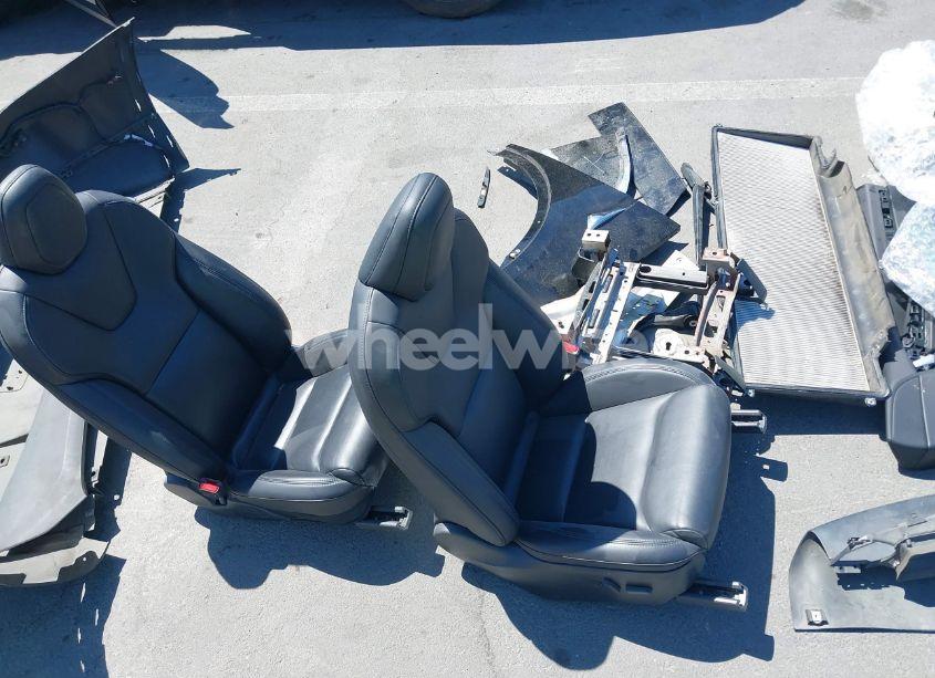 Photo 20 of 2020 Tesla Model X LONG RANGE DUAL MOTOR ALL-WHEEL DRIVE/LONG RANGE PLUS DUAL MOTOR ALL-WHEEL DRIVE (VIN 5YJXCAE24LF272238)