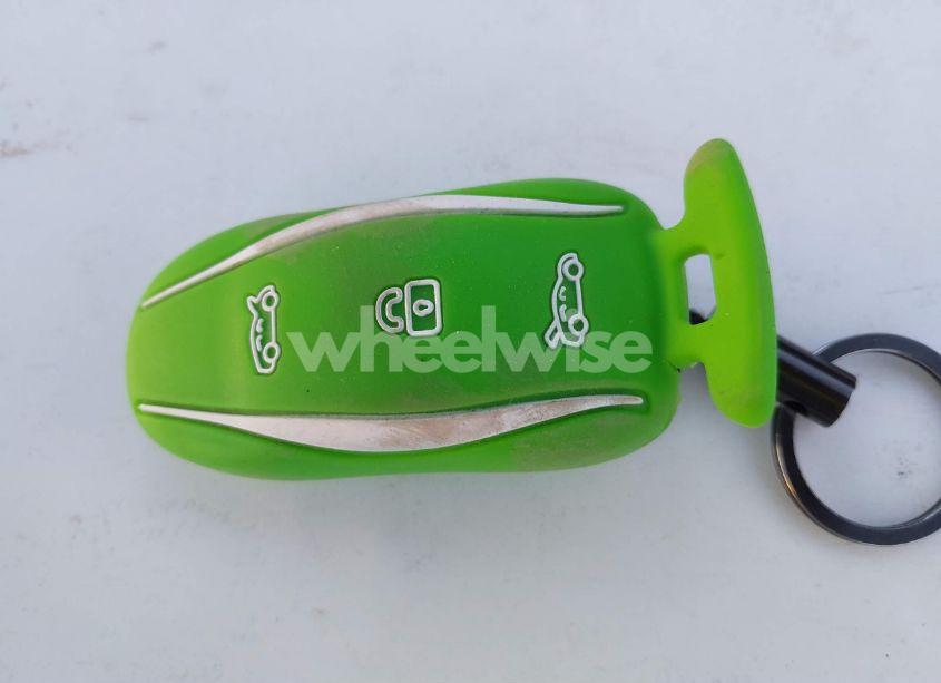 Photo 11 of 2016 Tesla Model X 60D/70D/75D/90D (VIN 5YJXCAE25GF004319)