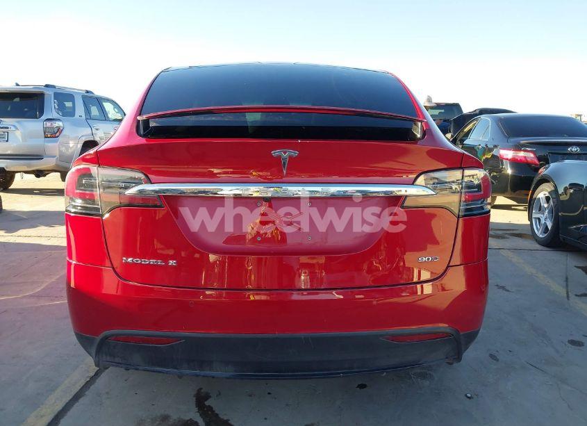 Photo 17 of 2016 Tesla Model X 60D/70D/75D/90D (VIN 5YJXCAE25GF004319)