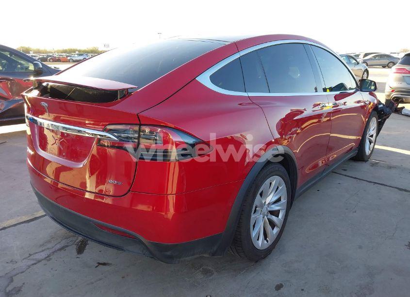 Photo 4 of 2016 Tesla Model X 60D/70D/75D/90D (VIN 5YJXCAE25GF004319)