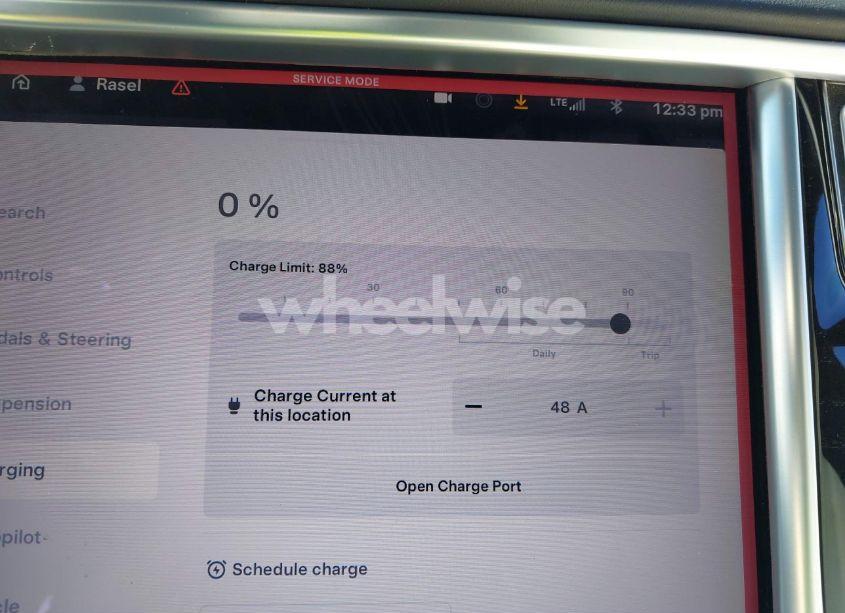 Photo 18 of 2018 Tesla Model X 100D/75D/P100D (VIN 5YJXCAE25JF091940)
