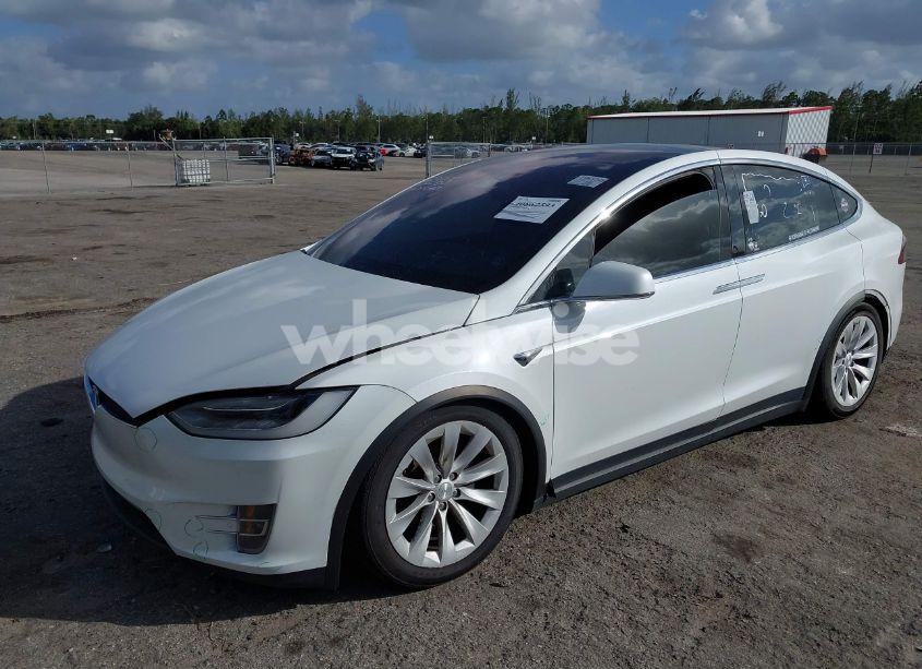 Photo 2 of 2021 Tesla Model X LONG RANGE DUAL MOTOR ALL-WHEEL DRIVE/LONG RANGE PLUS DUAL MOTOR ALL-WHEEL DRIVE (VIN 5YJXCAE25MF323408)