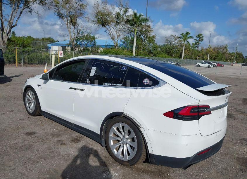 Photo 3 of 2021 Tesla Model X LONG RANGE DUAL MOTOR ALL-WHEEL DRIVE/LONG RANGE PLUS DUAL MOTOR ALL-WHEEL DRIVE (VIN 5YJXCAE25MF323408)