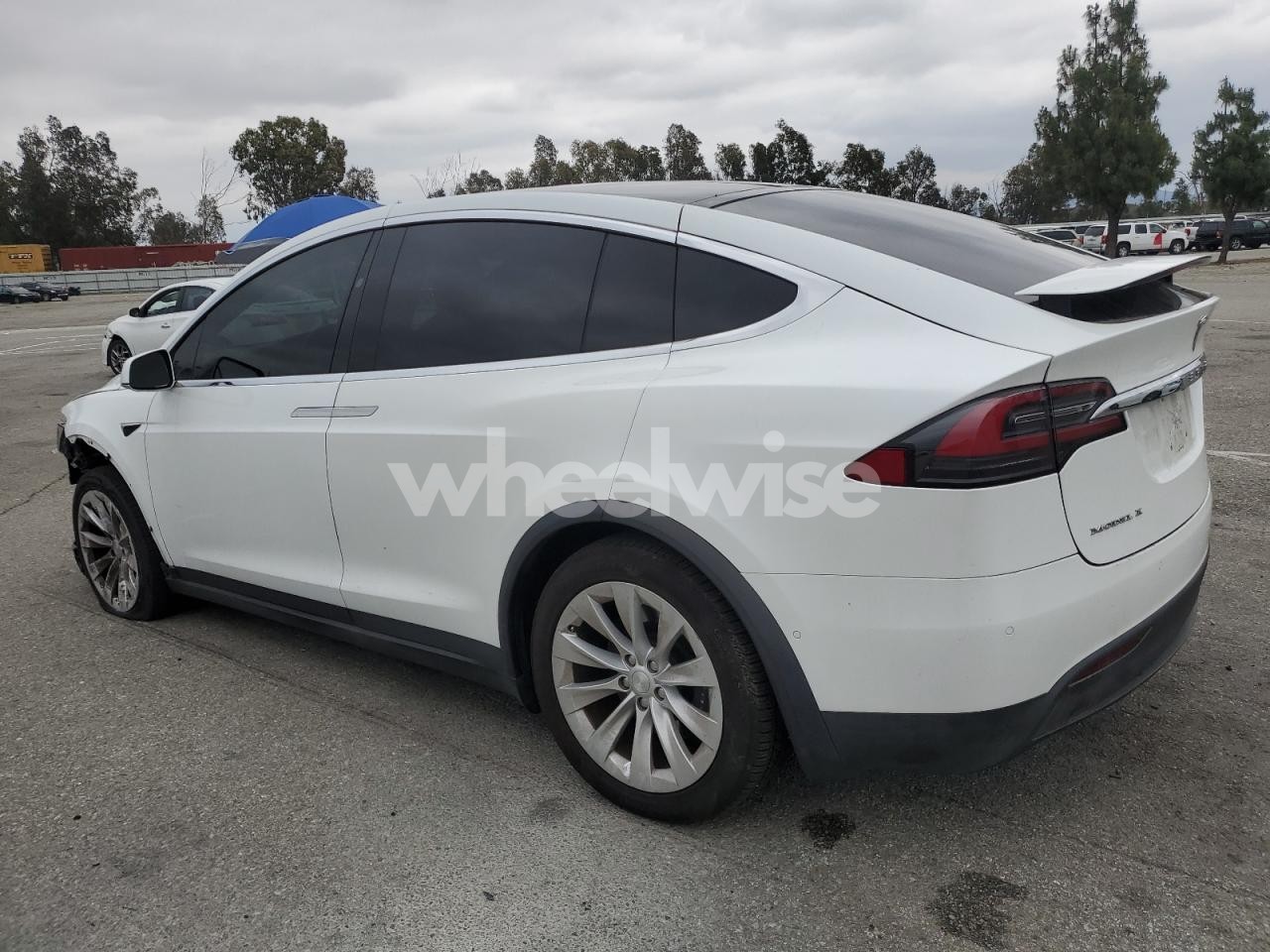 Photo 2 of 2018 TESLA MODEL X (VIN 5YJXCAE26JF111662)