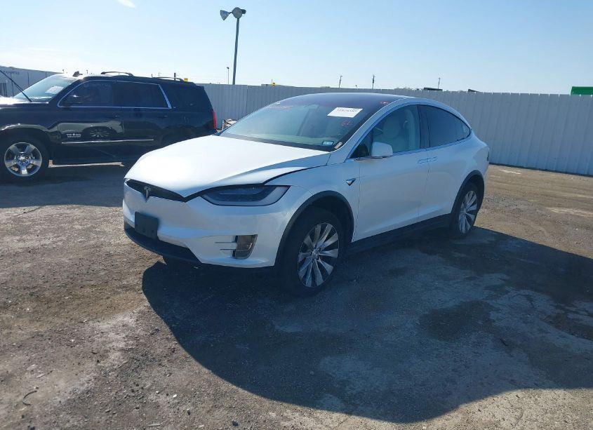 Photo 2 of 2019 Tesla Model X 100D/75D/LONG RANGE (VIN 5YJXCAE26KF185794)