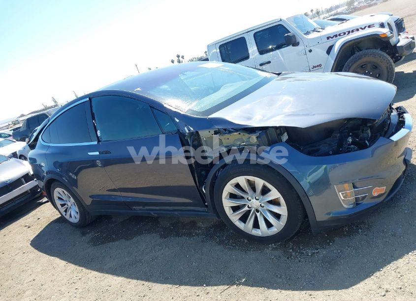 Photo 14 of 2020 Tesla Model X LONG RANGE DUAL MOTOR ALL-WHEEL DRIVE/LONG RANGE PLUS DUAL MOTOR ALL-WHEEL DRIVE (VIN 5YJXCAE26LF241024)