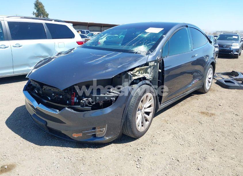 Photo 2 of 2020 Tesla Model X LONG RANGE DUAL MOTOR ALL-WHEEL DRIVE/LONG RANGE PLUS DUAL MOTOR ALL-WHEEL DRIVE (VIN 5YJXCAE26LF241024)