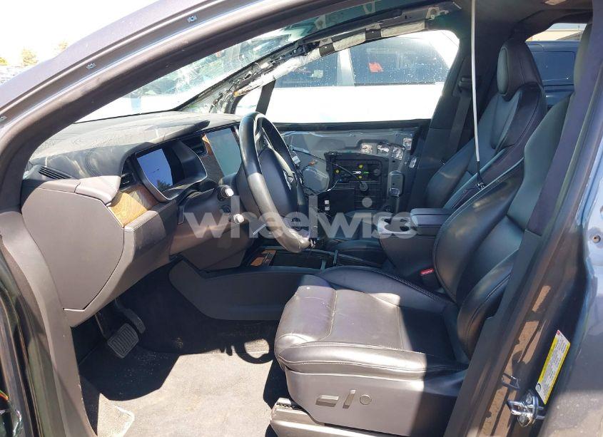 Photo 5 of 2020 Tesla Model X LONG RANGE DUAL MOTOR ALL-WHEEL DRIVE/LONG RANGE PLUS DUAL MOTOR ALL-WHEEL DRIVE (VIN 5YJXCAE26LF241024)