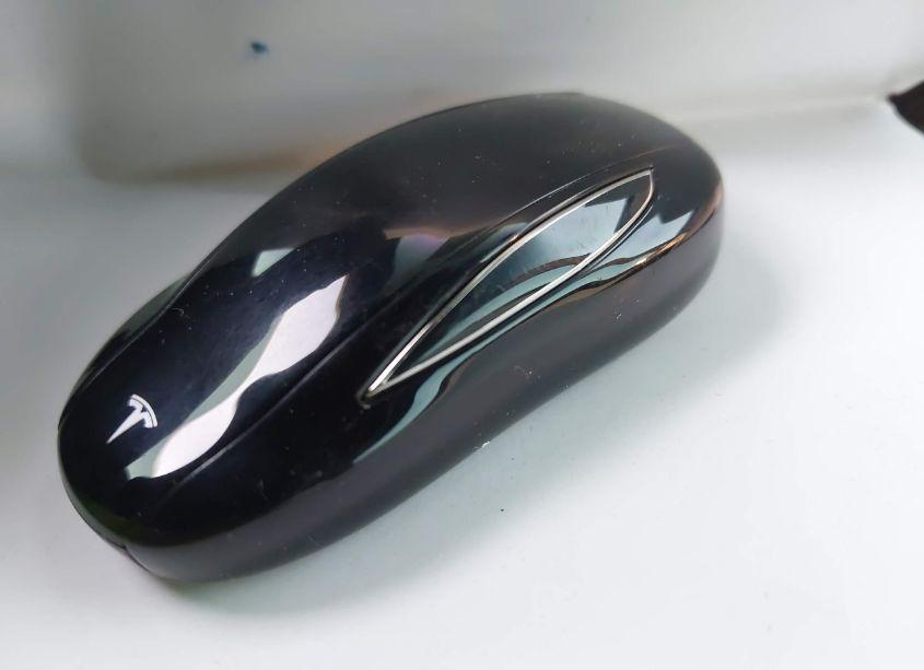 Photo 11 of 2018 Tesla Model X 100D/75D/P100D (VIN 5YJXCAE28JF112697)