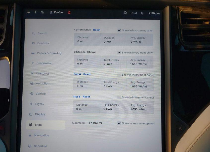 Photo 7 of 2018 Tesla Model X 100D/75D/P100D (VIN 5YJXCAE28JF112697)