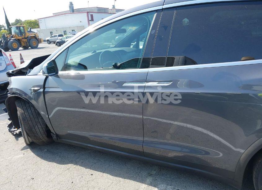 Photo 14 of 2021 Tesla Model X LONG RANGE DUAL MOTOR ALL-WHEEL DRIVE/LONG RANGE PLUS DUAL MOTOR ALL-WHEEL DRIVE (VIN 5YJXCAE28MF323516)