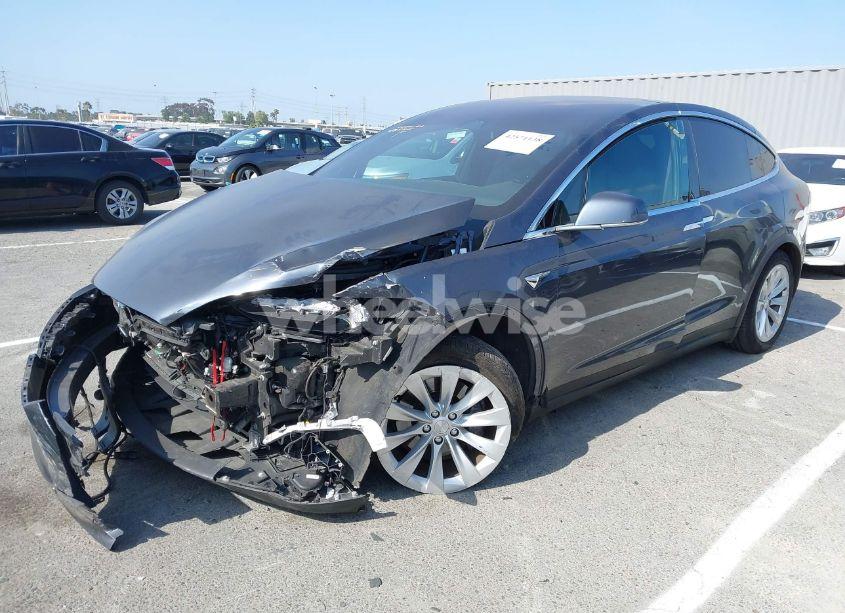 Photo 2 of 2021 Tesla Model X LONG RANGE DUAL MOTOR ALL-WHEEL DRIVE/LONG RANGE PLUS DUAL MOTOR ALL-WHEEL DRIVE (VIN 5YJXCAE28MF323516)