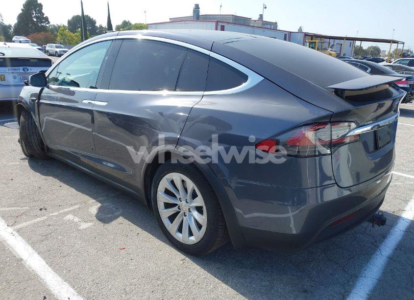 Photo 3 of 2021 Tesla Model X LONG RANGE DUAL MOTOR ALL-WHEEL DRIVE/LONG RANGE PLUS DUAL MOTOR ALL-WHEEL DRIVE (VIN 5YJXCAE28MF323516)