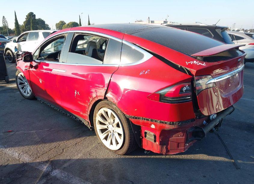 Photo 3 of 2019 Tesla Model X 100D/75D/LONG RANGE (VIN 5YJXCAE29KF191427)