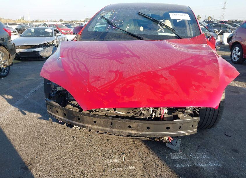 Photo 6 of 2019 Tesla Model X 100D/75D/LONG RANGE (VIN 5YJXCAE29KF191427)