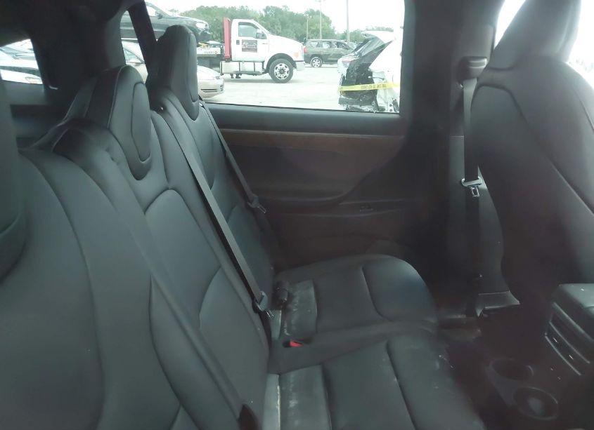 Photo 8 of 2021 Tesla Model X LONG RANGE DUAL MOTOR ALL-WHEEL DRIVE/LONG RANGE PLUS DUAL MOTOR ALL-WHEEL DRIVE (VIN 5YJXCAE29MF323623)