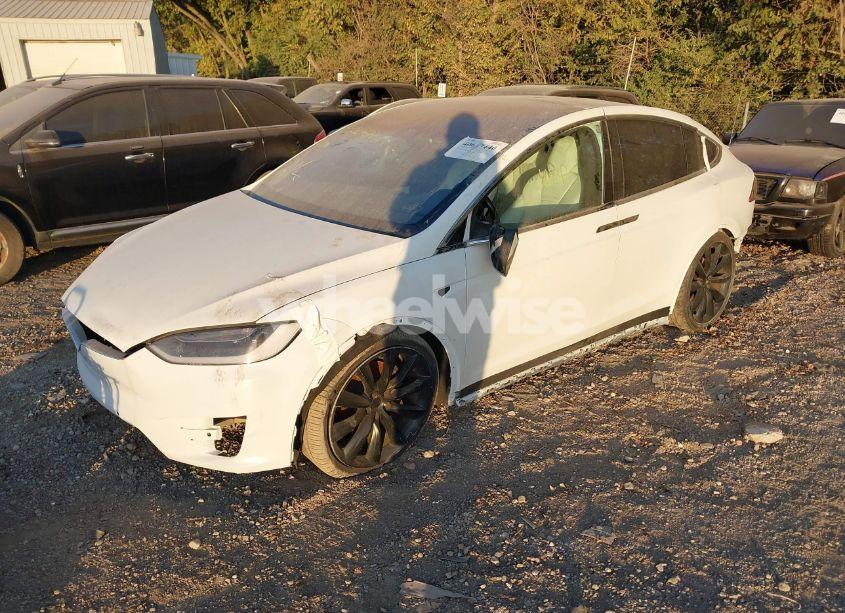 Photo 2 of 2017 Tesla Model X 100D/75D/90D (VIN 5YJXCBE20HF050017)