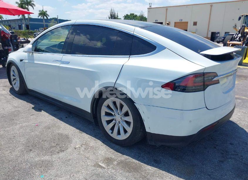 Photo 3 of 2017 Tesla Model X 100D/75D/90D (VIN 5YJXCBE20HF070252)