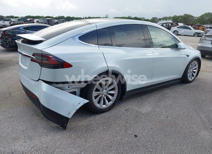 Photo 4 of 2017 Tesla Model X 100D/75D/90D (VIN 5YJXCBE20HF070252)