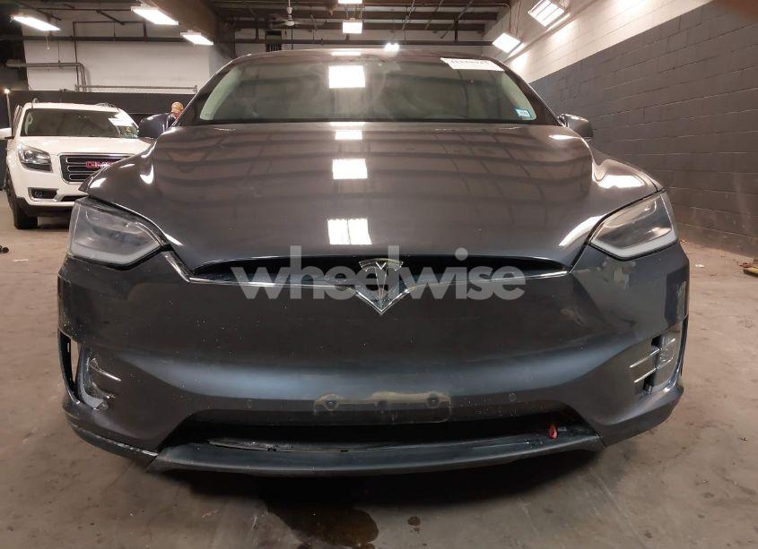Photo 12 of 2018 Tesla Model X 100D/75D/P100D (VIN 5YJXCBE20JF138216)