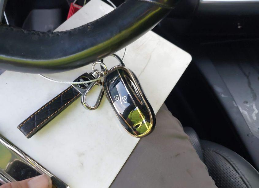 Photo 11 of 2016 Tesla Model X 60D/70D/75D/90D/P100D (VIN 5YJXCBE21GF005845)