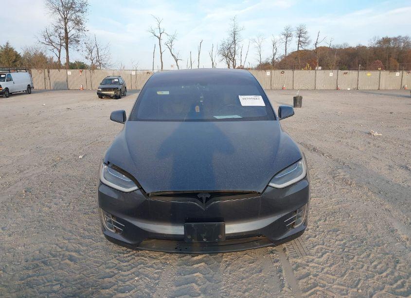 Photo 12 of 2016 Tesla Model X 60D/70D/75D/90D/P100D (VIN 5YJXCBE21GF005845)