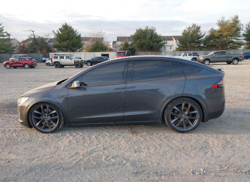 Photo 14 of 2016 Tesla Model X 60D/70D/75D/90D/P100D (VIN 5YJXCBE21GF005845)