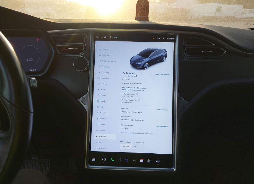 Photo 18 of 2016 Tesla Model X 60D/70D/75D/90D/P100D (VIN 5YJXCBE21GF005845)